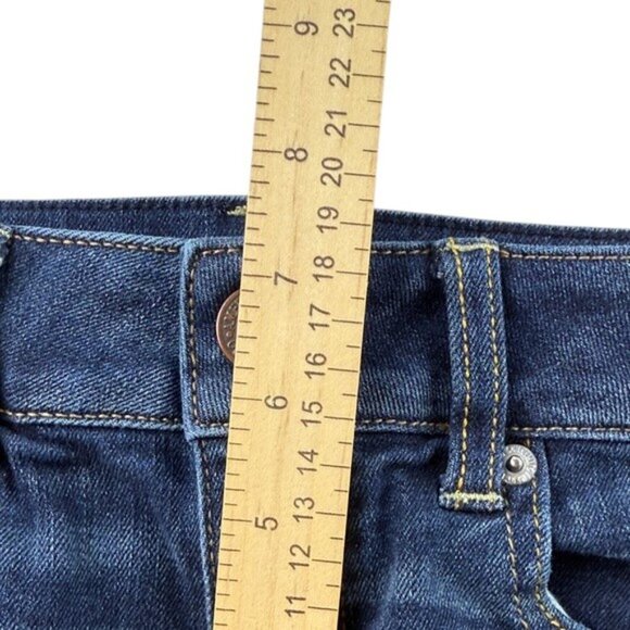 American Eagle Outfitters Shorts Low Rise Cuffed Raw Hem Women's Size 6 - Picture 4 of 7